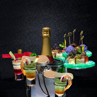 Drinks and canapés experience with champagne at Cirque du Soleil Joyà