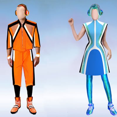 Un mannequin est vêtu de vêtements orange et noir tandis que l'autre est vêtu de bleu et de blanc - Cirque du Soleil Andorre