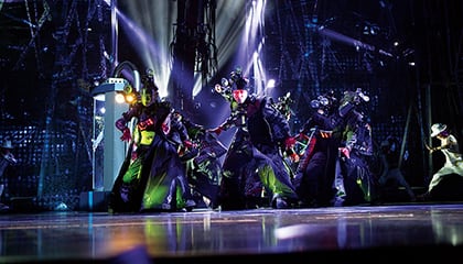 Tabloid Junkie group du spectacle Michael Jackson One du Cirque du Soleil