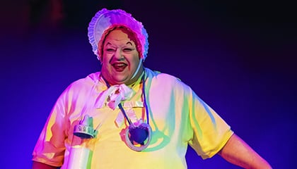 Bébé François du spectacle Mystère du Cirque du Soleil